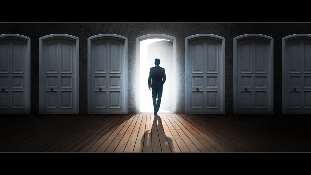 Professionnelle qui saisit une opportunité au travail